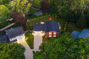 917 E Schirra Dr, Palatine, IL 60074 - Photo 11
