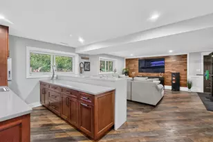 917 E Schirra Dr, Palatine, IL 60074 - Photo 45