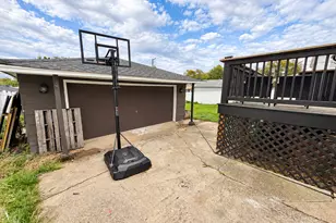 16717 Hobart Ave, Orland Hills, IL 60487 - Photo 13