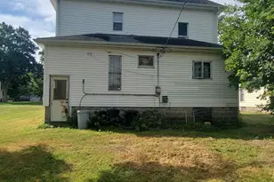 255 E Concord St, Sheldon, IL 60966 - Photo 3