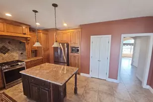 1923 Lakewood Ct, Chatham, IL 62629 - Photo 9