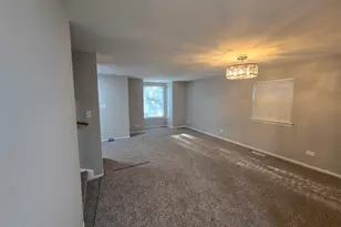 6941 S Cornell Ave, Chicago, IL 60649 - Photo 9