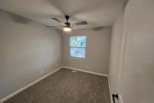 6941 S Cornell Ave, Chicago, IL 60649 - Photo 17