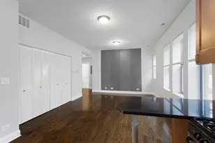 7530 N Seeley Ave, Chicago, IL 60645 - Photo 5
