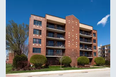 6340 Capulina Avenue #4C, Morton Grove, IL 60053 - Photo 1