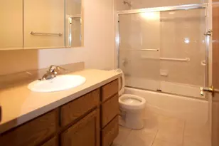 6340 Capulina Ave, Morton Grove, IL 60053 - Photo 5