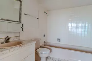 20 N Tower Rd, Oak Brook, IL 60523 - Photo 11