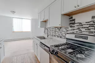 20 N Tower Rd, Oak Brook, IL 60523 - Photo 7