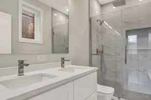4611 S St Lawrence Ave, Chicago, IL 60653 - Photo 13