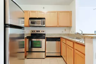 222 N Columbus Dr, Chicago, IL 60601 - Photo 5