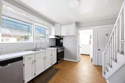 2110 N Green Bay Road, Waukegan, IL 60087 - Photo 7