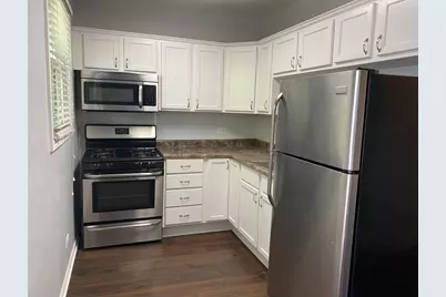 914 Clay Street #2, Woodstock, IL 60098 - Photo 5