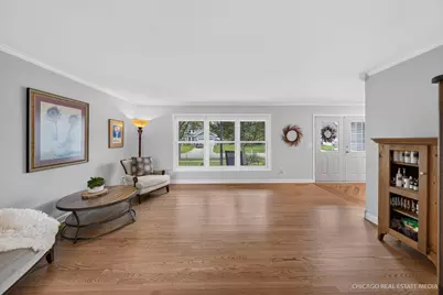 1147 Bennington Drive, Crystal Lake, IL 60014 - Photo 9