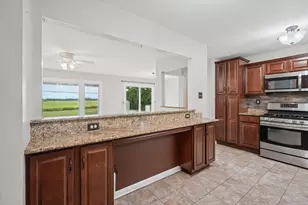 702 Wilson Ave, Hoopeston, IL 60942 - Photo 9