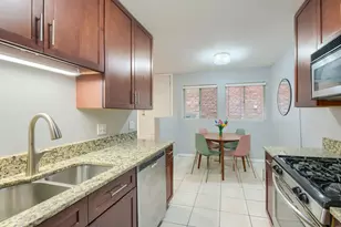 2660 N Bosworth Ave, Chicago, IL 60614 - Photo 11