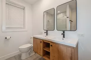 1535 W Estes Ave, Chicago, IL 60626 - Photo 15