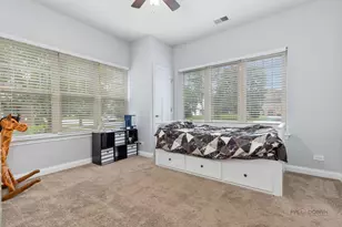 636 Parkside Ct, Libertyville, IL 60048 - Photo 23