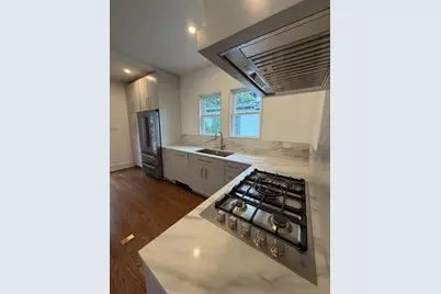 [Address not provided], La Grange, IL 60525 - Photo 9