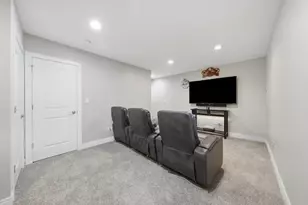 6451 S New England Ave, Chicago, IL 60638 - Photo 17
