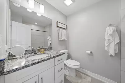 6451 S New England Avenue #4, Chicago, IL 60638 - Photo 7