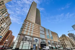 545 N Dearborn St, Chicago, IL 60654 - Photo 3