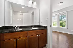 7724 N Ashland Ave, Chicago, IL 60626 - Photo 9