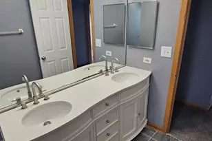 2542 Shauna Dr, Montgomery, IL 60538 - Photo 19