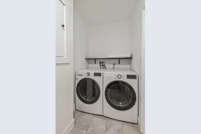 1535 W Estes Avenue #G, Chicago, IL 60626 - Photo 25