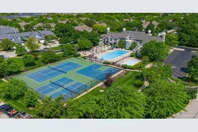 318 Club House Drive, Bloomingdale, IL 60108 - Photo 45