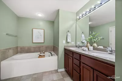 803 Brodhead Drive, Aurora, IL 60504 - Photo 15