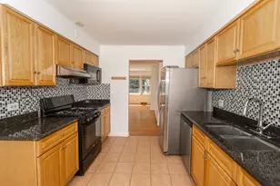 1185 Seymour Ave, Des Plaines, IL 60016 - Photo 11