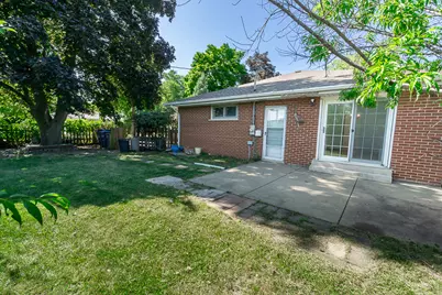 1185 Seymour Avenue, Des Plaines, IL 60016 - Photo 31