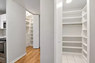 2650 N Lakeview Ave, Chicago, IL 60614 - Photo 13