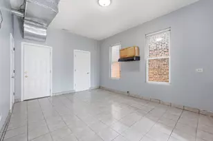 2333 S Whipple St, Chicago, IL 60623 - Photo 11