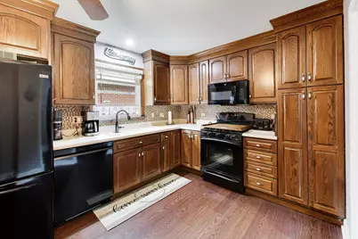 103 S Windsor Drive, Arlington Heights, IL 60004 - Photo 5