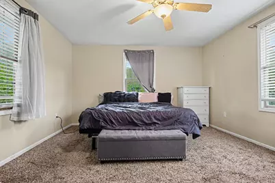 102 E North Street, Bellflower, IL 61724 - Photo 17