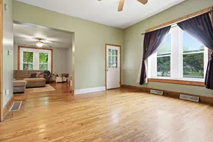 102 E North St, Bellflower, IL 61724 - Photo 11