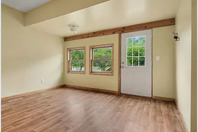 102 E North Street, Bellflower, IL 61724 - Photo 3