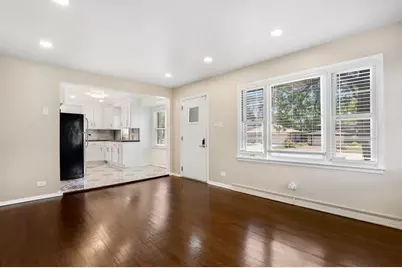 15641 S Park Avenue, South Holland, IL 60473 - Photo 3