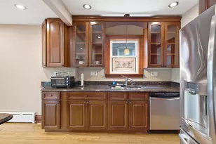 3829 W Addison St, Chicago, IL 60618 - Photo 9
