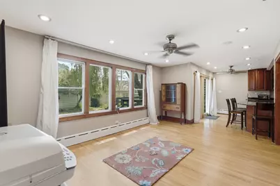 3829 W Addison Street, Chicago, IL 60618 - Photo 11