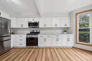 11132 Eaton Ct, Westchester, IL 60154 - Photo 5