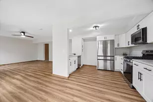 11132 Eaton Ct, Westchester, IL 60154 - Photo 7