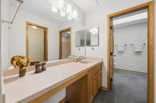 11132 Eaton Ct, Westchester, IL 60154 - Photo 15