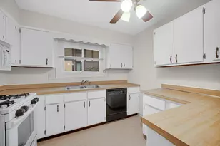 1659 Dover Ct, Wheaton, IL 60189 - Photo 7