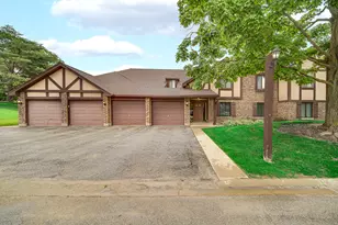 1659 Dover Ct, Wheaton, IL 60189 - Photo 1