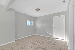63 W Manchester Dr, Wheeling, IL 60090 - Photo 13