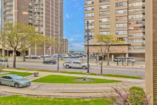 6300 N Sheridan Rd, Chicago, IL 60660 - Photo 11