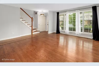 2S663 Avenue Normandy East, Oak Brook, IL 60523 - Photo 5