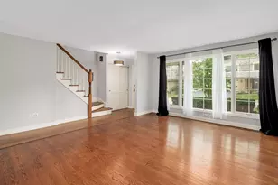 2S663 Ave Normandy E, Oak Brook, IL 60523 - Photo 5